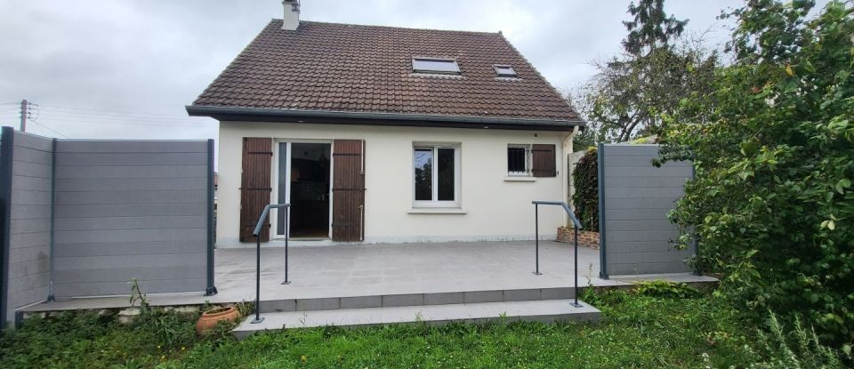 House 4 rooms of 100 m² in Argenteuil (95100)