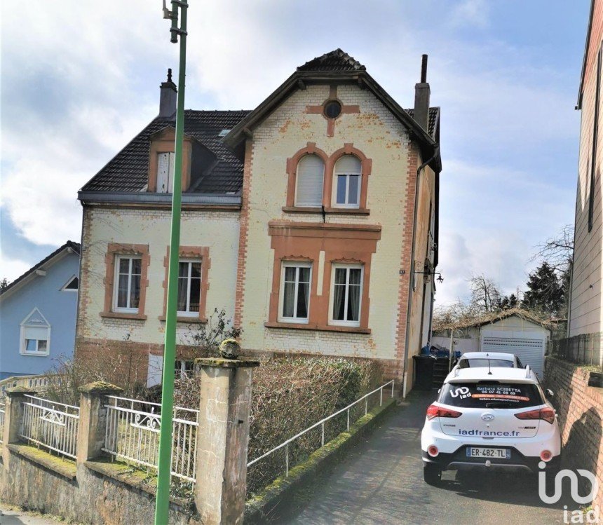 Maison 6 pièces de 155 m² à Petite-Rosselle (57540)