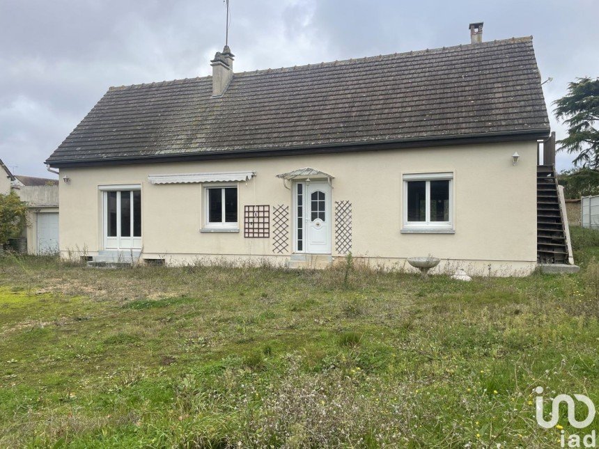 House 4 rooms of 90 m² in Fontenay-sur-Eure (28630)