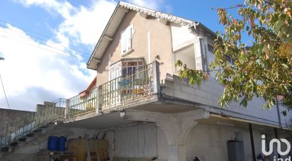 House 4 rooms of 97 m² in Millau (12100)