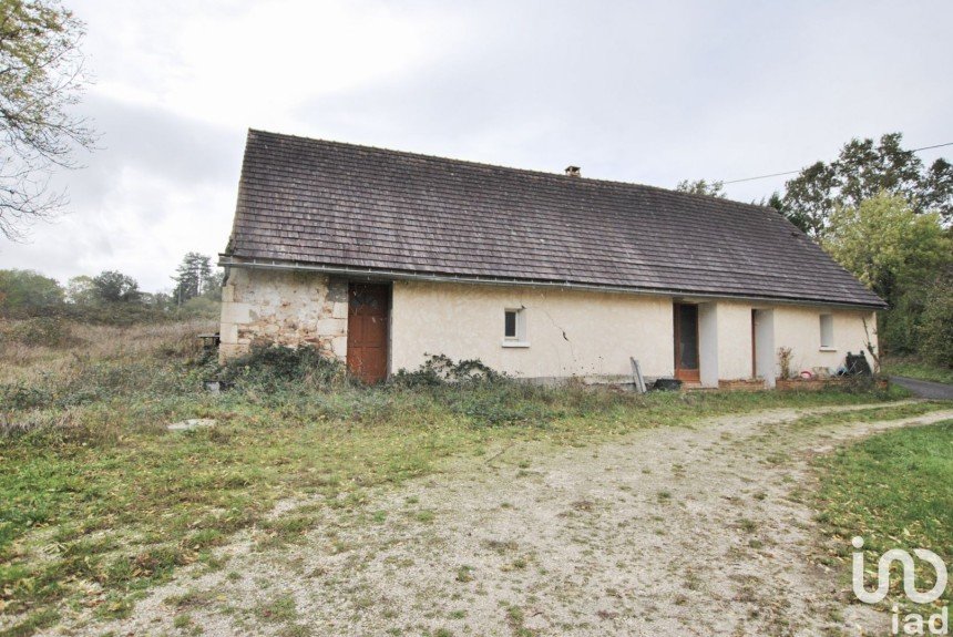 Maison de campagne 3 pièces de 92 m² à Sury-près-Léré (18240)