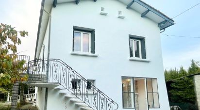 House 5 rooms of 90 m² in Saint-Martin-Lalande (11400)