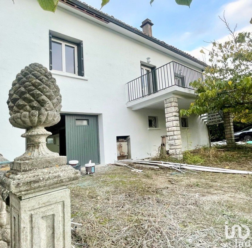 House 5 rooms of 90 m² in Saint-Martin-Lalande (11400)