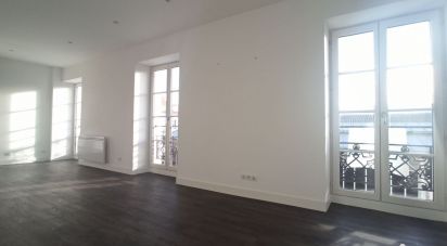 Apartment 2 rooms of 50 m² in La Rochelle (17000)