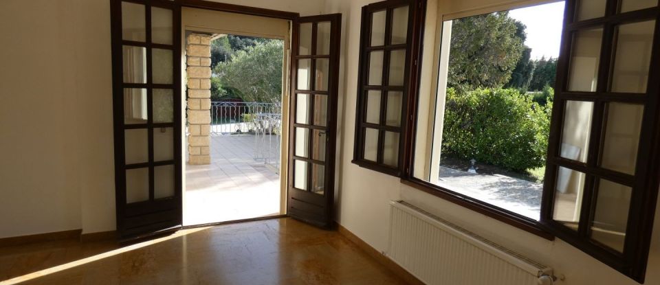 House 4 rooms of 104 m² in Bollène (84500)