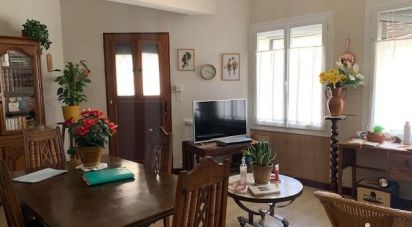 House 5 rooms of 122 m² in Vauvert (30600)