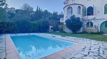 House 6 rooms of 170 m² in Vence (06140)