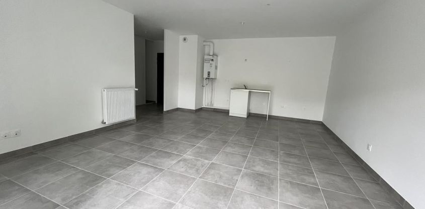 Apartment 3 rooms of 66 m² in Pontault-Combault (77340)