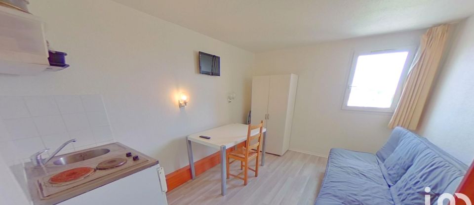 Apartment 1 room of 16 m² in Choisy-le-Roi (94600)