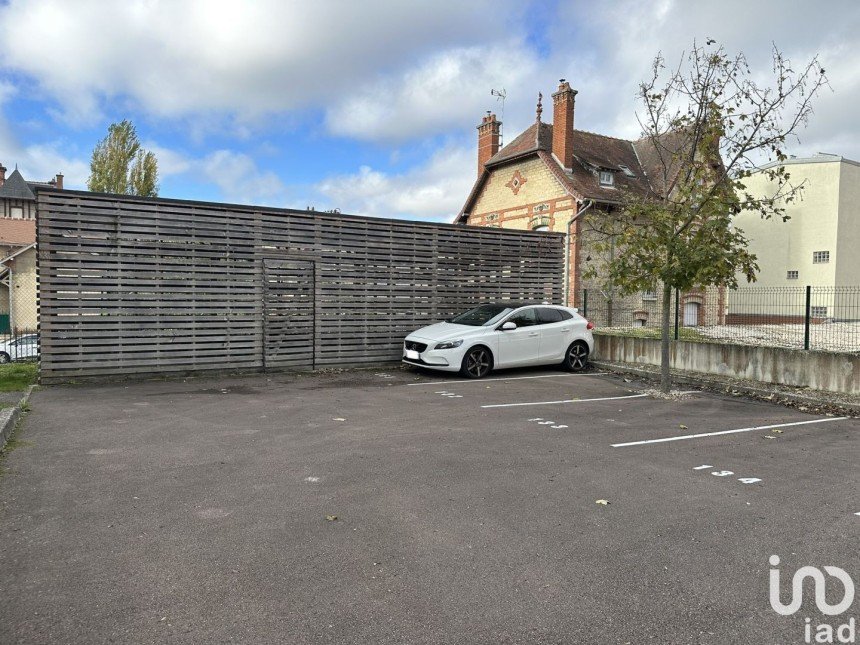 Parking of 12 m² in Troyes (10000)