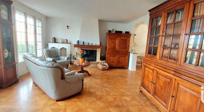House 5 rooms of 167 m² in Wissous (91320)