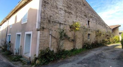 Maison 4 pièces de 117 m² à Dampierre-sur-Boutonne (17470)