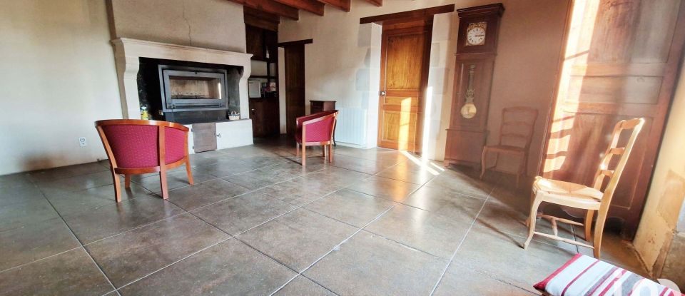 House 8 rooms of 340 m² in Foussais-Payré (85240)