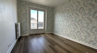 House 5 rooms of 131 m² in Issoudun (36100)