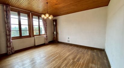 House 4 rooms of 107 m² in Charroux (86250)