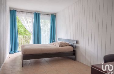Apartment 5 rooms of 15 m² in Ris-Orangis (91130)