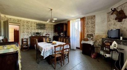 House 6 rooms of 151 m² in Crespin (12800)