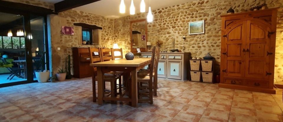 House 7 rooms of 187 m² in Crépol (26350)