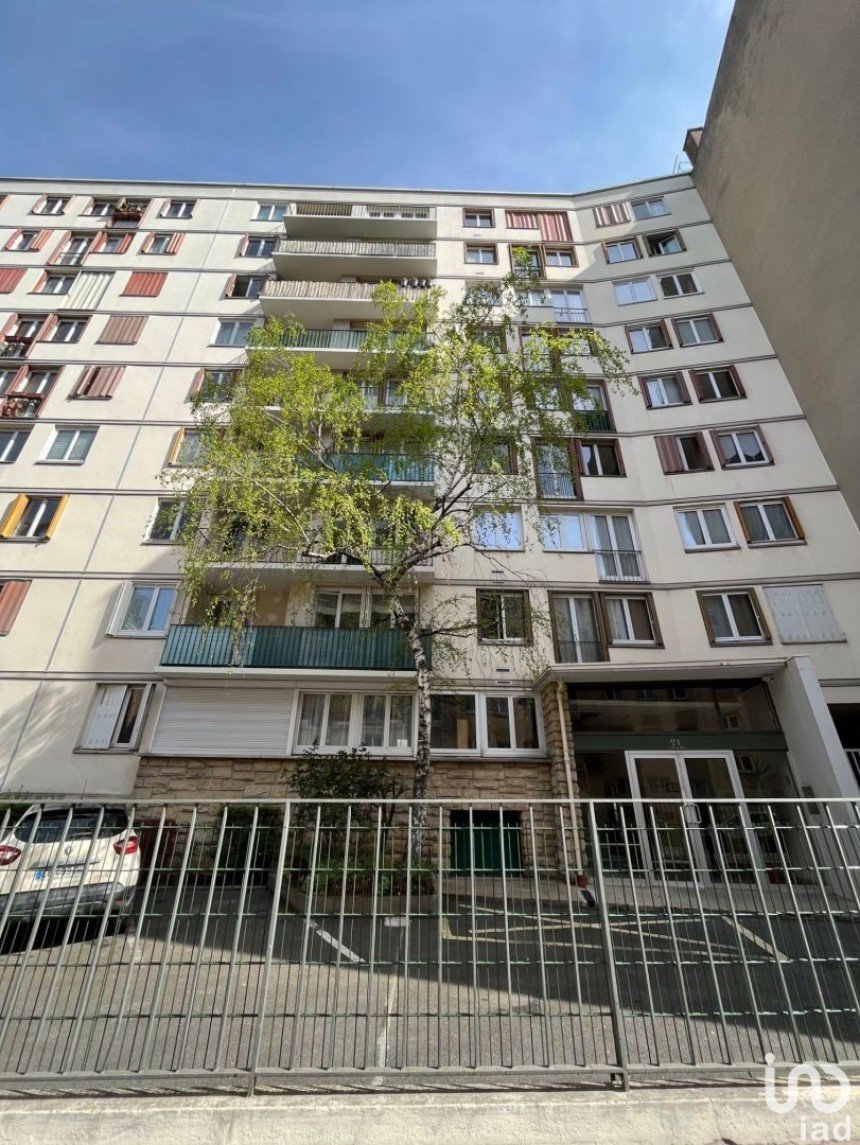 Appartement 5 pièces de 74 m² à Paris (75015)