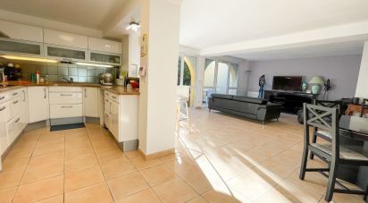 Appartement 3 pièces de 104 m² à Grasse (06130)