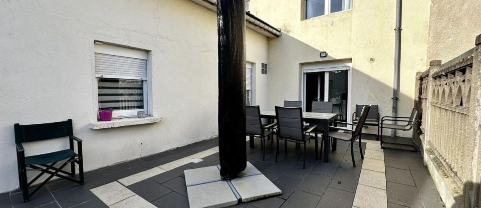 House 7 rooms of 142 m² in Vigy (57640)