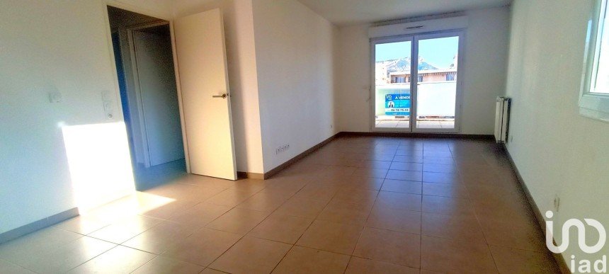 Apartment 3 rooms of 53 m² in Toulon (83000)