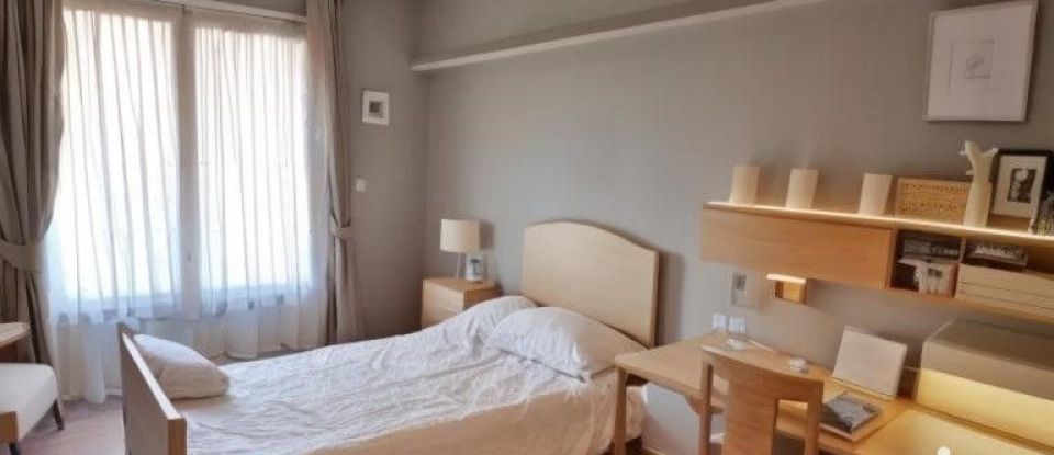 Appartement 3 pièces de 79 m² à Cannes (06400)