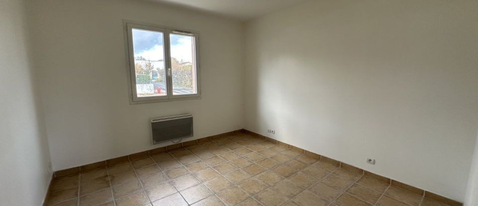 Maison 4 pièces de 107 m² à Espinasse-Vozelle (03110)
