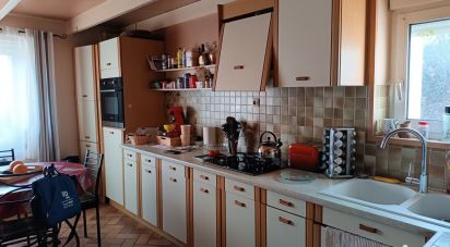 House 6 rooms of 109 m² in Kerfot (22500)