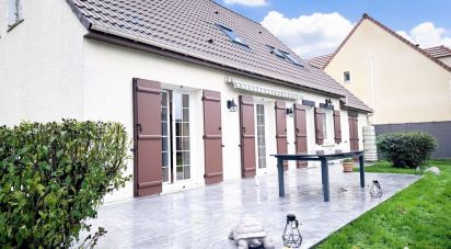 Maison 8 pièces de 147 m² à Fontenay-Trésigny (77610)