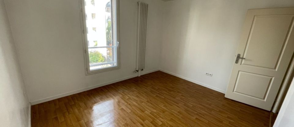Apartment 2 rooms of 43 m² in Cergy (95000)