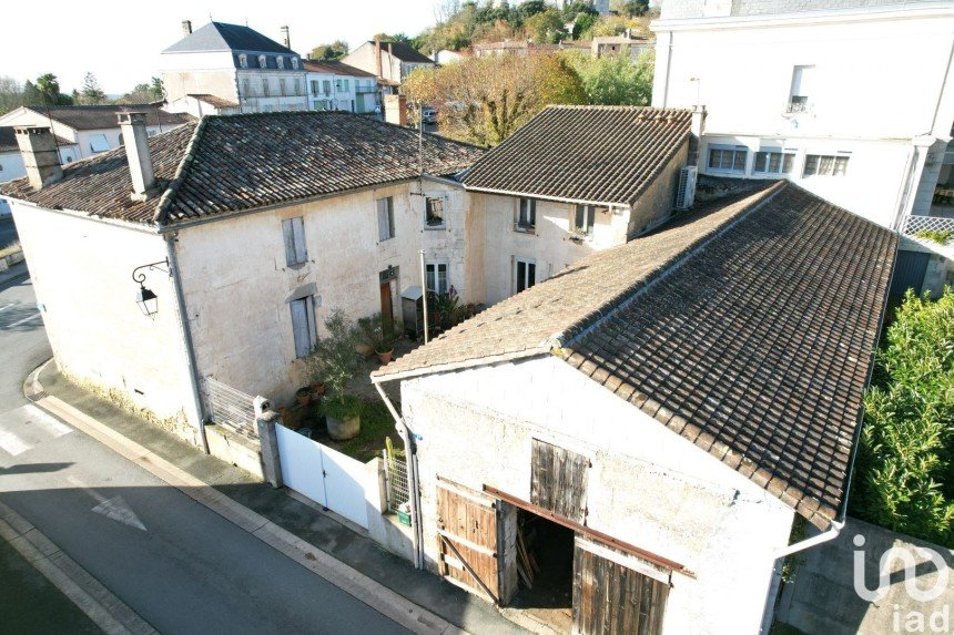 Maison 6 pièces de 157 m² à Montendre (17130)