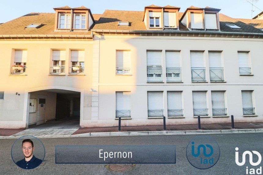 Apartment 5 rooms of 115 m² in Épernon (28230)