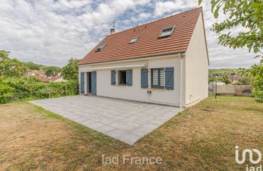 House 5 rooms of 120 m² in Maule (78580)