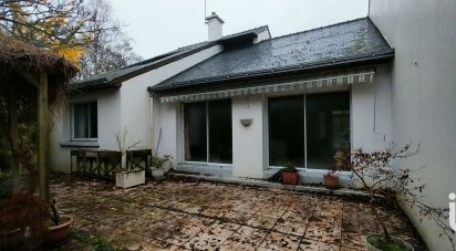 House 6 rooms of 186 m² in Kervignac (56700)