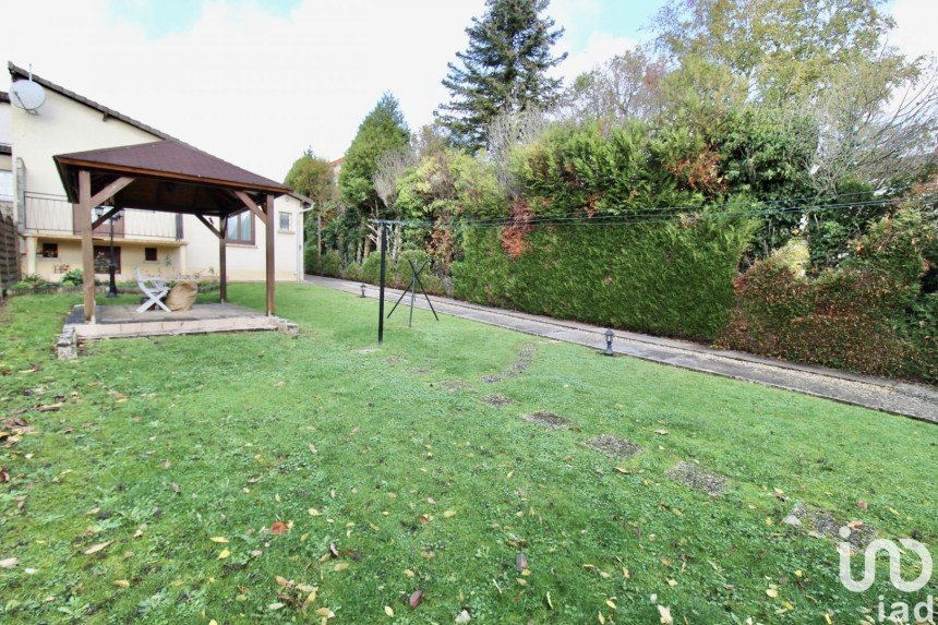 House 4 rooms of 90 m² in Corbeil-Essonnes (91100)
