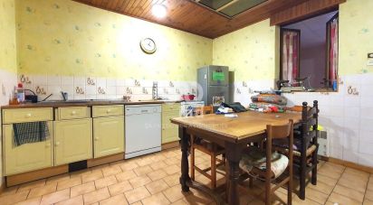 House 4 rooms of 75 m² in Flixecourt (80420)