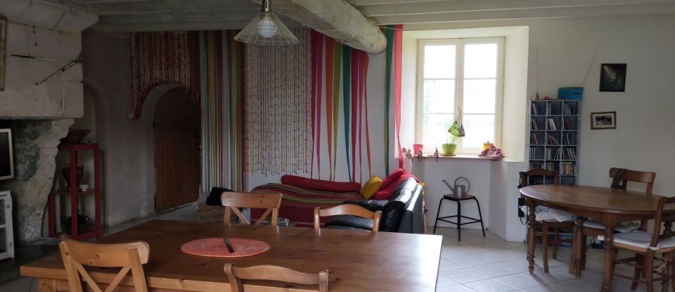 House 7 rooms of 288 m² in Benet (85490)