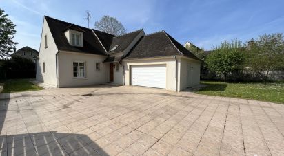 Maison 7 pièces de 200 m² à Senlis (60300)