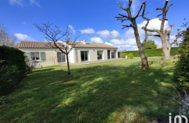 House 5 rooms of 150 m² in Grosbreuil (85440)