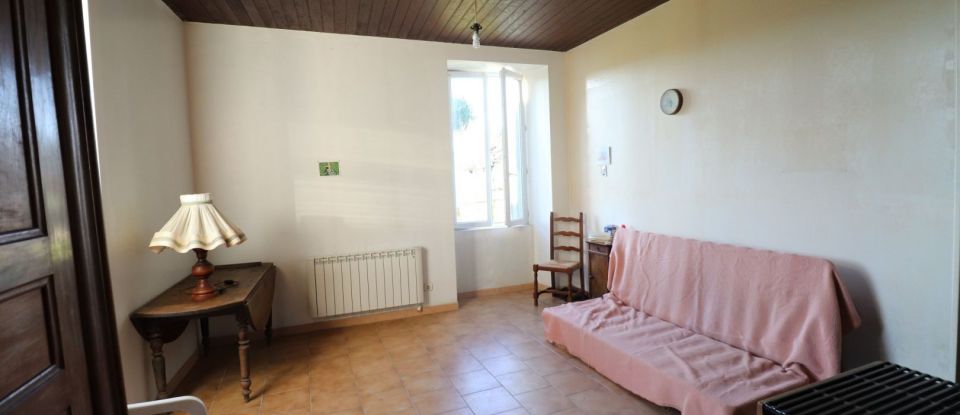 House 4 rooms of 91 m² in Montguyon (17270)