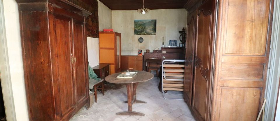House 4 rooms of 91 m² in Montguyon (17270)
