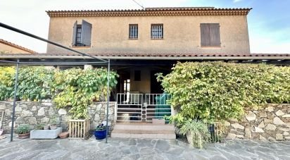 House 6 rooms of 234 m² in Hyères (83400)