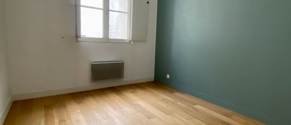 Apartment 3 rooms of 83 m² in Bordeaux (33300)