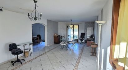 House 5 rooms of 150 m² in Saint-Avit (40090)