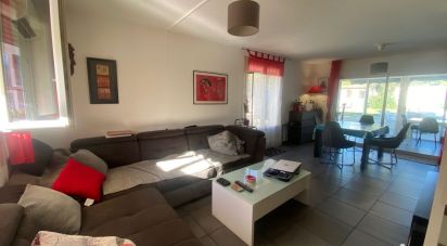 House 6 rooms of 115 m² in Avignon (84000)