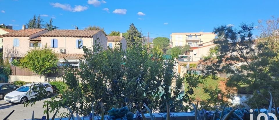 Apartment 1 room of 25 m² in Antibes (06600)