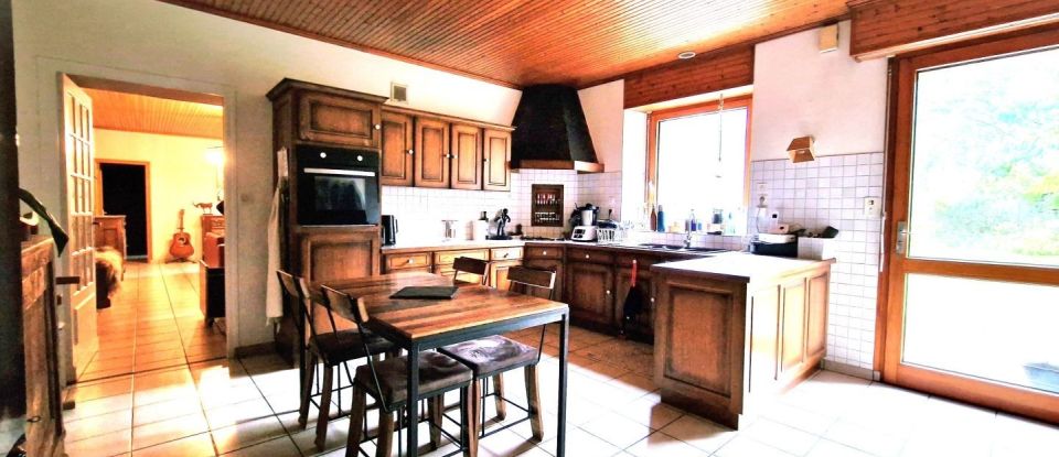House 4 rooms of 100 m² in Langonnet (56630)