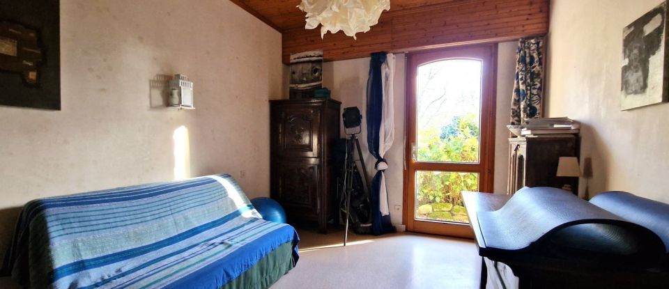 House 4 rooms of 100 m² in Langonnet (56630)