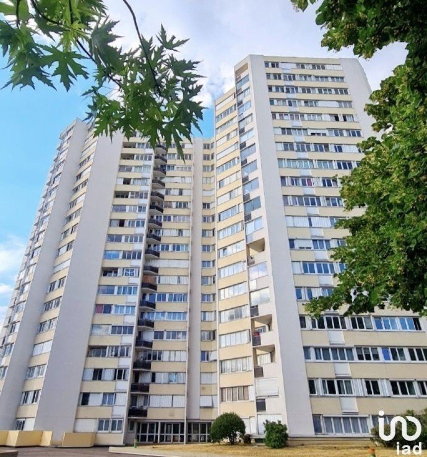 Appartement 5 pièces de 101 m² à Créteil (94000)